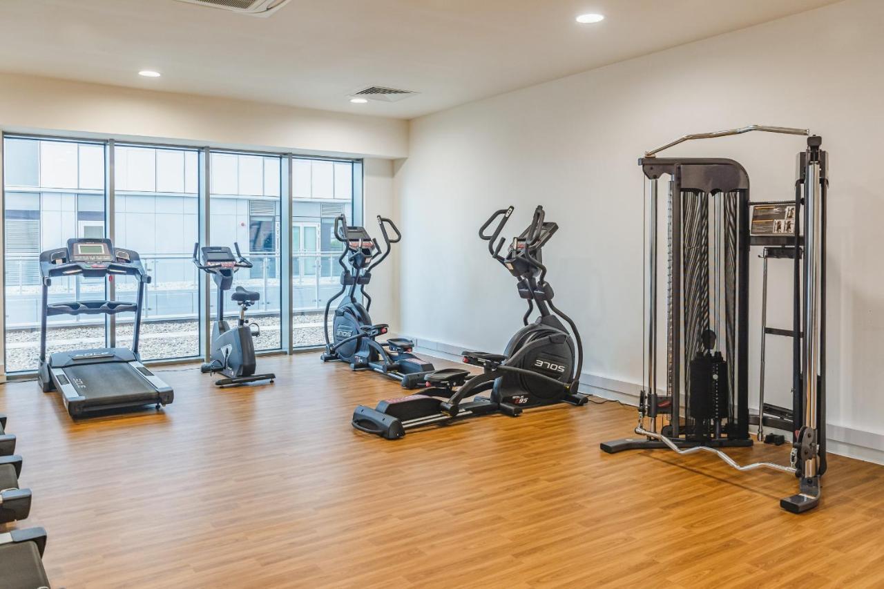 Hallsphere - Stunning Apartment Salford Quays Манчестър Екстериор снимка